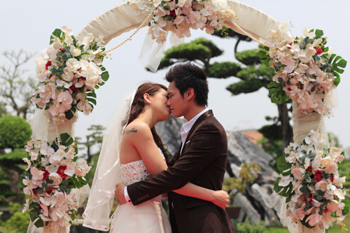 Khắc Việt, Lee Balan, Yêu lại từ đầu, Sao Việt