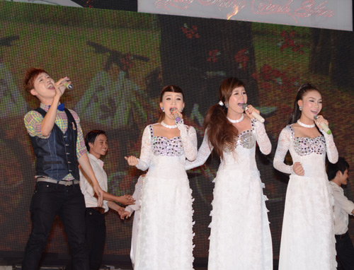 Siu Black, Mỹ Tâm, Cao Thái Sơn, Đăng Khôi, Quà tặng tình yêu, Nhạc Việt, Sự kiện âm nhạc, Ngỡ là đã yêu