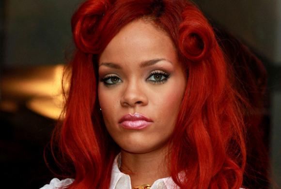 Rihanna, Sao ca nhạc, Chris Brown, Sao bị bạo hành, Chuyện của sao