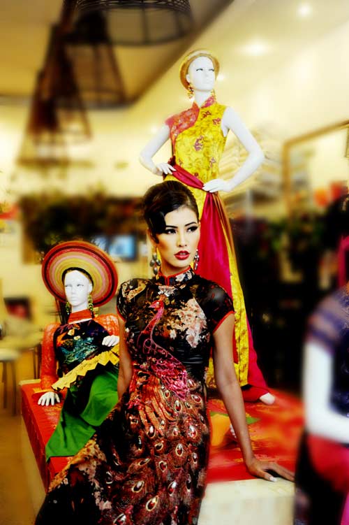 Thanh Hoài, Võ Việt Chung, Áo dài, Thời trang sao Việt, Áo dài cách điệu, Thời trang