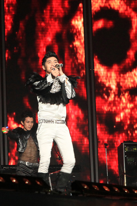 Idol Music Event 2011, David Archuleta, Á quân American Idol, Hồ Ngọc Hà, Văn Mai Hương, Uyên Linh, Noo Phước Thịnh