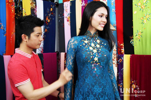 Vũ Hoàng My, Hoa hậu hoàn vũ, Miss Universe 2011, Tylor Hồ, Thuận Việt