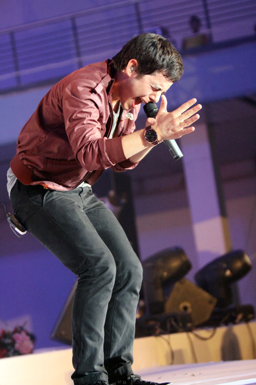 Idol Music Event 2011, David Archuleta, Á quân American Idol, Sao ca nhạc, Sao lưu diễn
