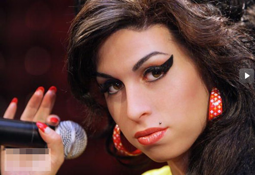 Amy Winehouse, Sao ca nhạc, Chuyện của sao, Sao đột tử