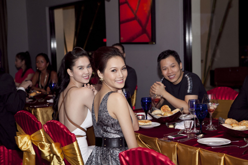 Hoa hậu Nga 2011, Natalia Gantimurova, Hương Giang, Ngọc Thạch, Ngọc Trinh