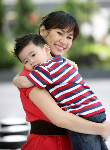Thân Thúy Hà, Chuyện của sao, Phỏng vấn sao, Single mom, Sao Việt