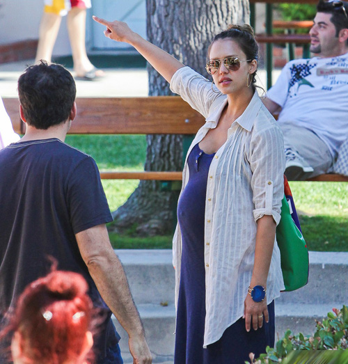 Jessica Alba, Sao Hollywood, Sao mang bầu, Chuyện của sao