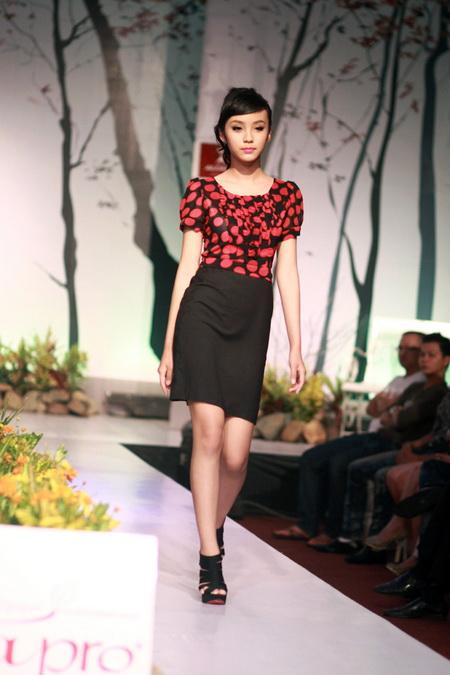 Bảo Trân, Thời trang công sở, Người mẫu Việt, Siêu mẫu Kim Dung, Xu hướng, Thời trang