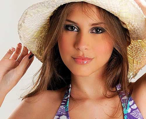 Miss Teen, Miss Teen World, Gabriele Marinho, Người đẹp tuổi teen