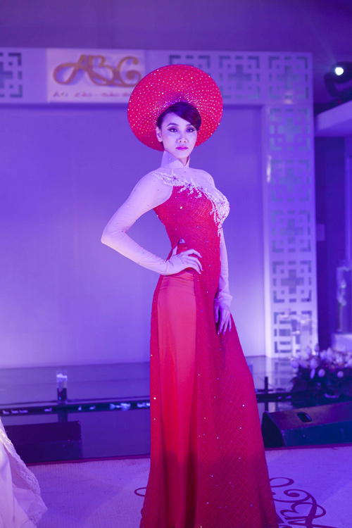 Ngọc Trinh, Đêm thời trang ABC, Trình diễn thời trang, Hoa hậu, Thời trang sao, Người đẹp, Thời trang
