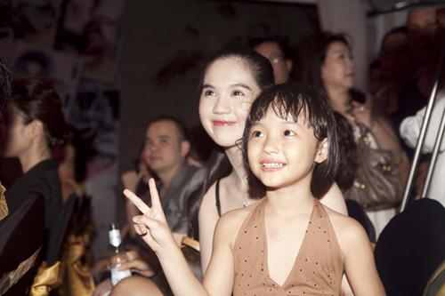 Ngọc Trinh, Đêm thời trang ABC, Trình diễn thời trang, Hoa hậu, Thời trang sao, Người đẹp, Thời trang