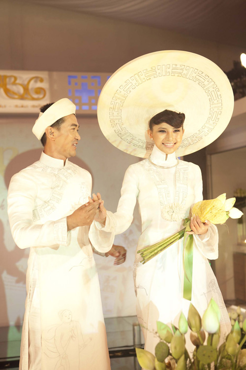 Ngọc Trinh, Đêm thời trang ABC, Trình diễn thời trang, Hoa hậu, Thời trang sao, Người đẹp, Thời trang