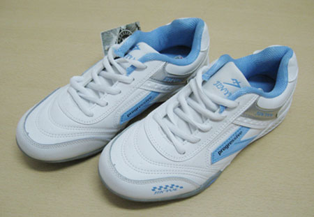 Xu hướng giày dép, Giày dép, Giày đế xuồng, Boot, Sandal, Bộ sưu tập giày