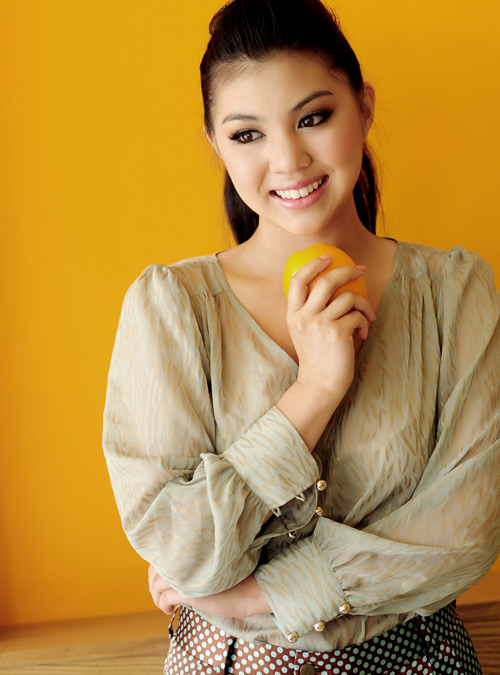 Jessica Trần, Hoa hậu Áo dài Bắc California 2010, Ảnh đẹp hoa hậu, Sao làm từ thiện