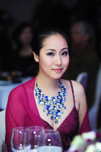Ngô Phương Lan, Hoa hậu Việt Nam, Hoa hậu thế giới người Việt, Chuyện của sao