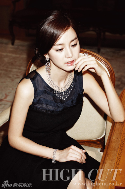Kim Hee Sun, Kim Tae Hee, Trang sức, Túi xách, Bộ sưu tập túi, Túi công sở, Túi hàng hiệu, Phụ kiện