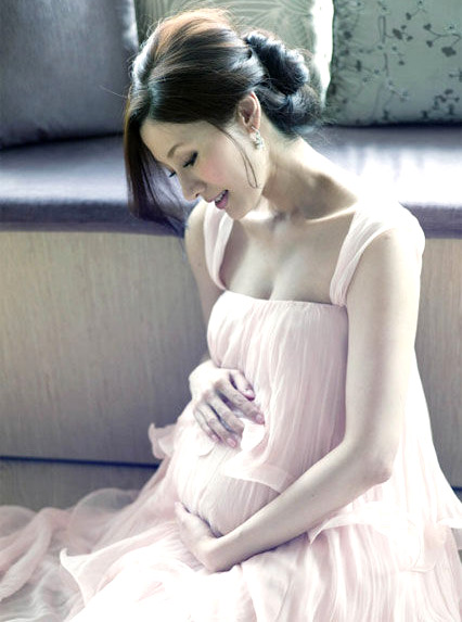 Sao Hoa ngữ, Sao mang bầu, Lý Gia Hân, Chung Lệ Đề, Hồ Tịnh, Bào Lôi, Ngô Quân Như, Đào Hồng