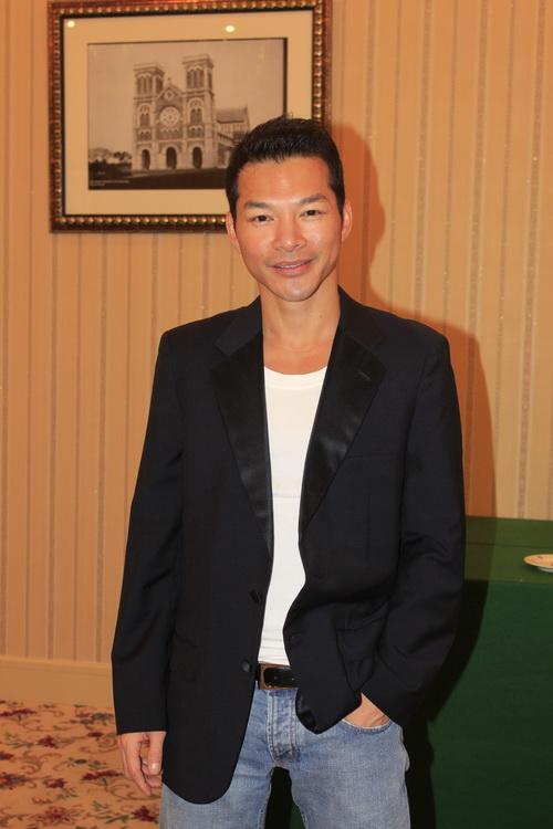 Ngô Thanh Vân, Thời trang sao, Váy đỏ, Phim Ngôi nhà trong hẻm, Thời trang