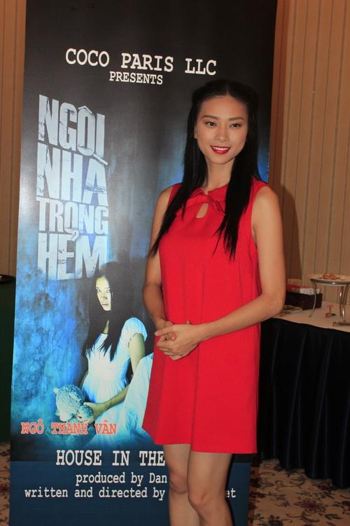 Ngô Thanh Vân, Thời trang sao, Váy đỏ, Phim Ngôi nhà trong hẻm, Thời trang