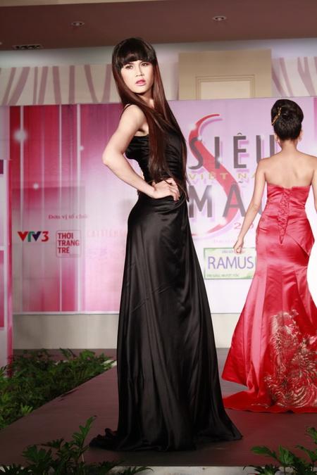 Siêu mẫu 2011, Đầm dạ hội, Siêu mẫu Việt Nam 2011, Cuộc thi siêu mẫu, Siêu mẫu