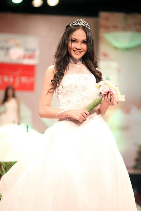 Thời trang cưới 2011, Áo cưới Paradise, Áo cưới, Trang Nhung, Ngọc Quyên