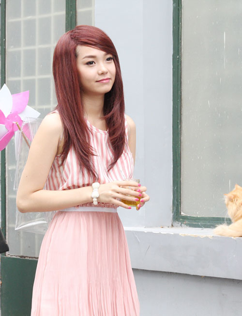 Minh Hằng, Sắc môi em hồng, MV mới, Ảnh đẹp của sao