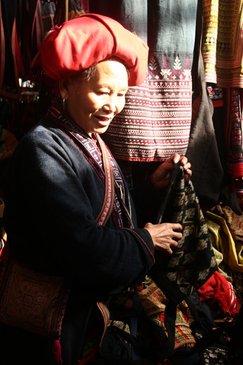 Sự kiện ảnh, Chợ Sapa, H’mông, Dao, Văn hóa, Dân tộc, Ảnh đẹp