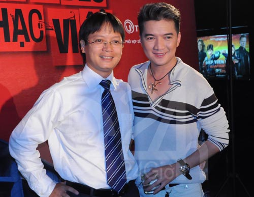 Uyên Linh lại ‘chạm trán’ Văn Mai Hương, Ca nhạc - MTV, Uyen Linh, Van mai Huong, Vietnam Idol 2010, Giai thuong video nhac viet, Ca si, Am nhac viet, Tin giai tri, Tin tuc