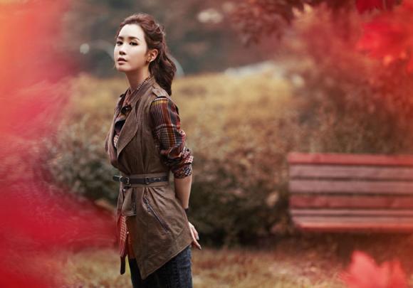 Lee Da Hae trong bộ sưu tập thời trang mùa thu.
