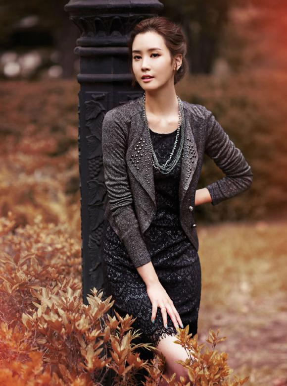 Lee Da Hae trong bộ sưu tập thời trang mùa thu.