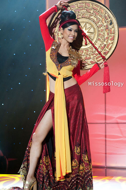 Vũ Hoàng My, Hoa hậu hoàn vũ, Miss Universe 2011, Trang phục truyền thống