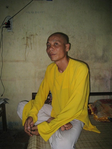 đánh đập,hành hạ,trẻ mồ côi,sư trụ trì,tin tức