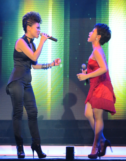 Uyên Linh,Thu Minh,Scandal,Gala giải thưởng Video âm nhạc Việt