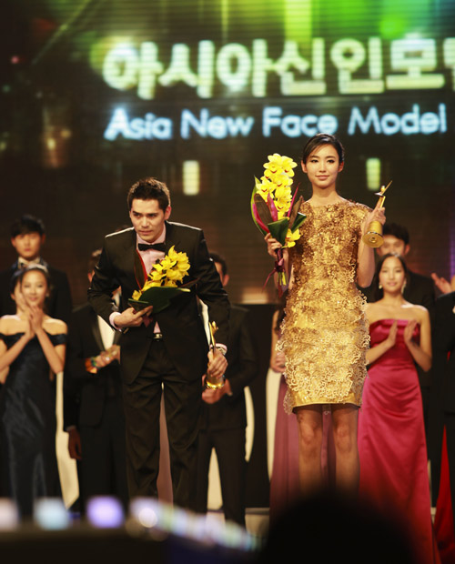 Minh Vương,siêu mẫu,Hàn Quốc,đoạt giải thí sinh được yêu thích nhất,châu Á