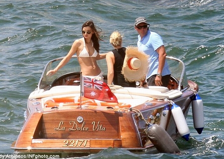 siêu mẫu,Miranda Kerr,vịnh Sydney,người đẹp,vợ chồng,tắm nắng