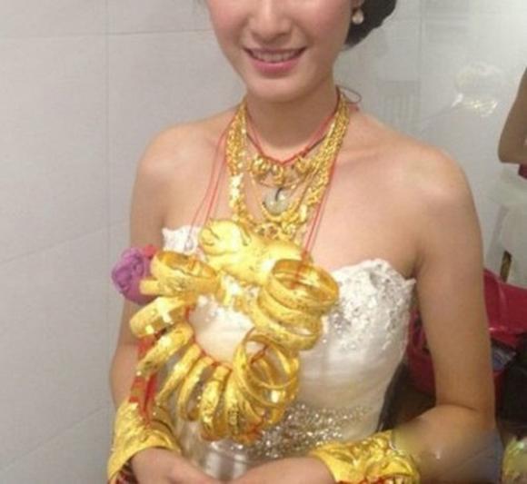 Chuyện lạ,chuyện lạ thế giới,phi thường,kỳ quặc,cô dâu