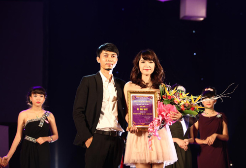 Miss Vinh qua ảnh,miss vinh,Trần Hà Uyên