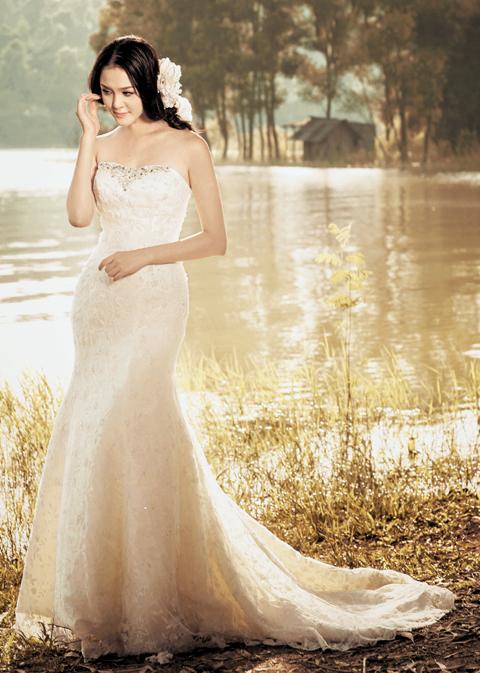Á hậu hoàng anh,á hậu việt nam 2012