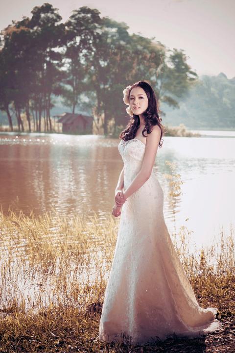 Á hậu hoàng anh,á hậu việt nam 2012