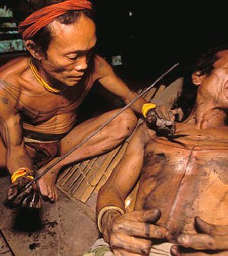 Chuyện lạ,chuyện lạ thế giới,phi thường,kỳ quặc,tập tục,bộ tộc Mentawai