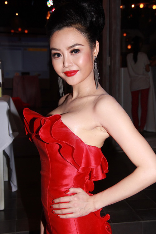 thời trang,thời trang sao việt,Đỗ Hoàng Anh,Ngô Phương Lan,Mai Thu Huyền