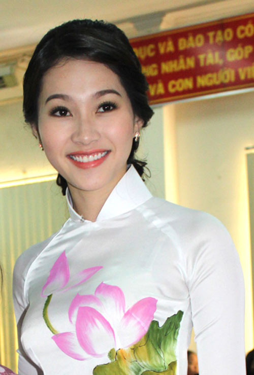 thời trang,thời trang sao việt,Đỗ Hoàng Anh,Ngô Phương Lan,Mai Thu Huyền