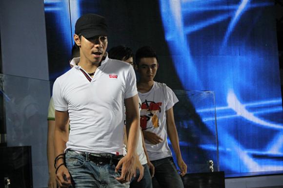 Vietnam Idol,Quốc Trung,Nguyễn Quang Dũng,Mỹ Tâm,Ya Suy,Hương giang