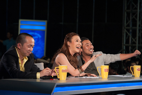 Vietnam Idol,Quốc Trung,Nguyễn Quang Dũng,Mỹ Tâm,Ya Suy,Hương giang