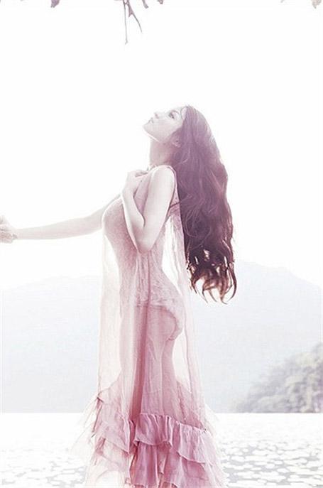 Thủy Top,Hoàng Minh Thủy,quả bom sex,Hot girl