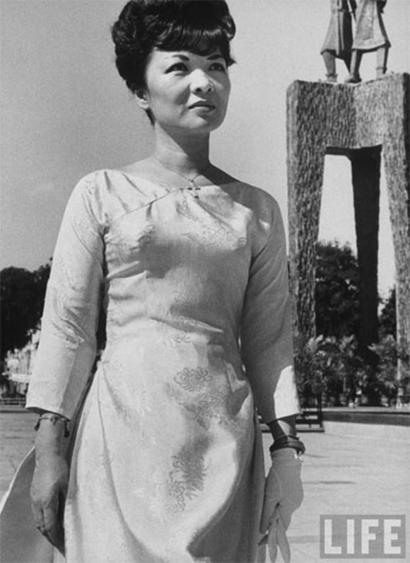 thiếu nữ việt,áo dài