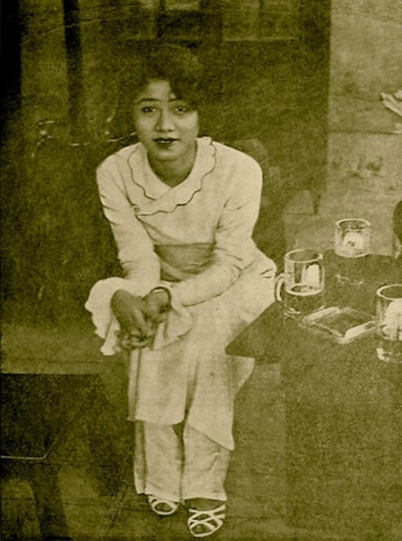 thiếu nữ việt,áo dài