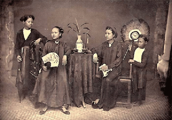 thiếu nữ việt,áo dài