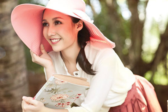 Anna Trương,Angela Phương Trinh,Andrea Aybar