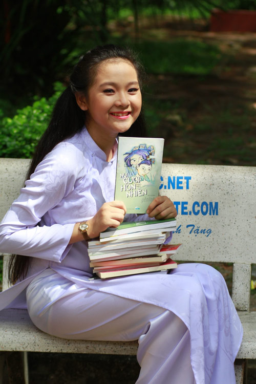 Tam Triều Dâng,bản sao angela phương trinh